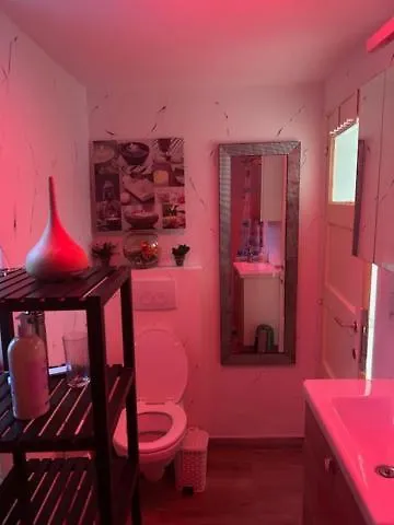 Homestay Love Zen Room Atomium Et Palais De L'Exposition Brussels Belgium